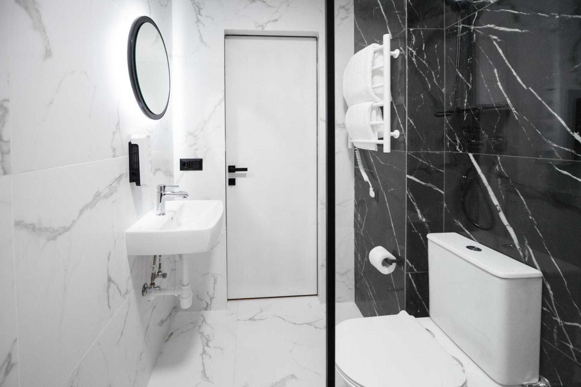 Apartment Myfreedom вул десятинна *