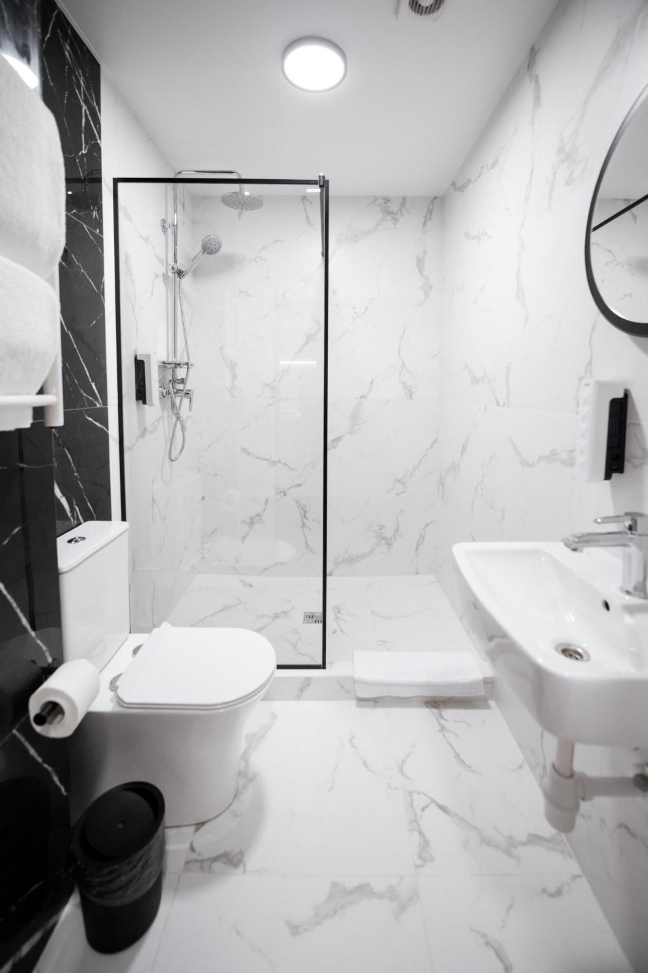 Apartment Myfreedom вул десятинна